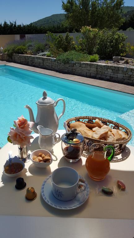 Bed and Breakfast Lamanderie En Provence Alleins Zimmer foto